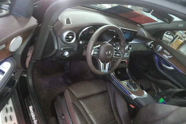 Used Mercedes-Benz GLC 2021 GLC 300 L 4MATIC Dynamic Model
