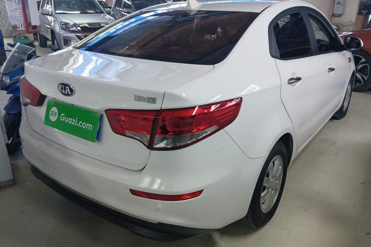 Used Kia K2 2015 Sedan 1.4L MT GLS
