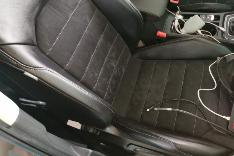 Used Volkswagen Golf 2018 230TSI Automatic Luxury Version
