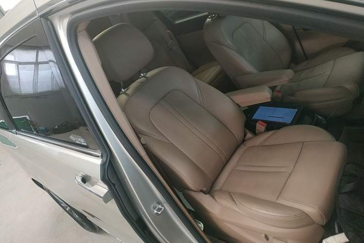 Used Buick GL8 2018 ES 28T Flagship Model China VI Standard
