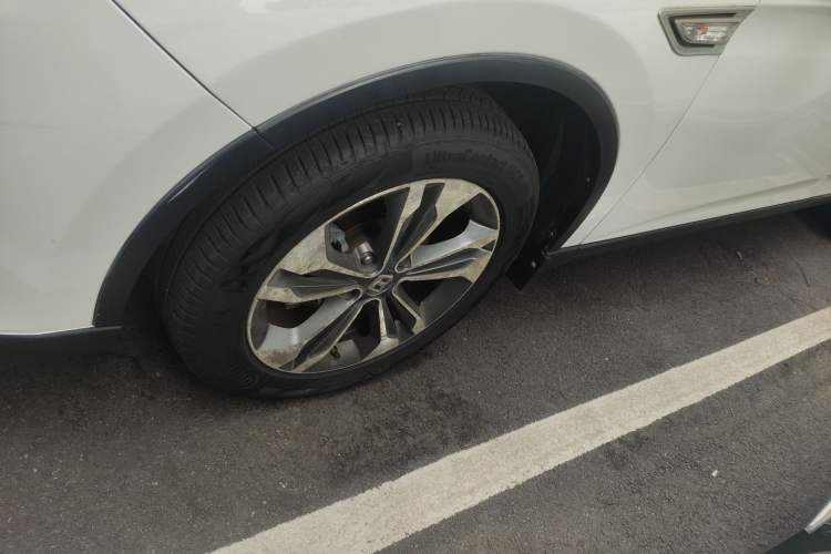 Used Luxgen U6 SUV 2014 1.8T Fashion Edition
