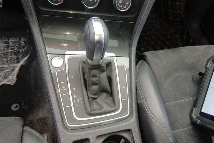 Used Volkswagen Golf 2020 Zhiai Edition 280TSI DSG Luxury Model