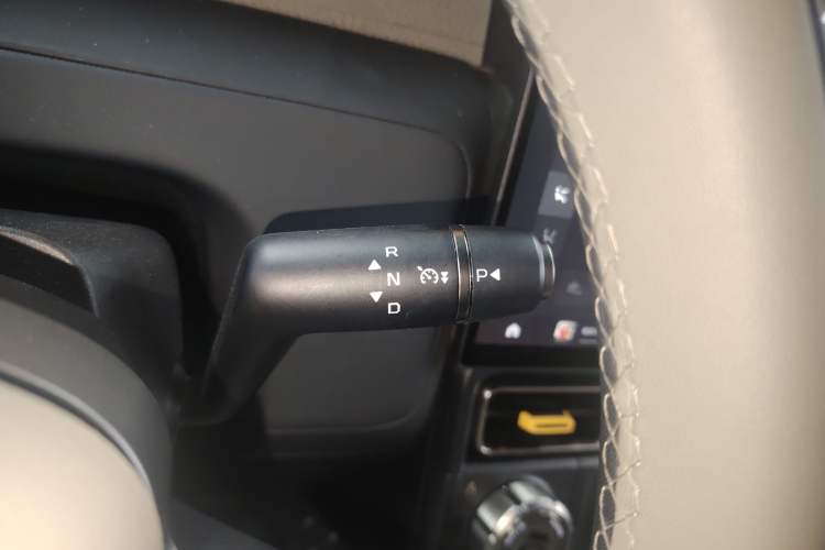 Used  V23 2025 501 Four-Wheel Drive Intelligent Driving Version
