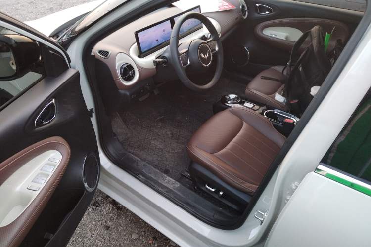 Used Wuling Bingo 2023 410 km Lingxi Deluxe Edition
