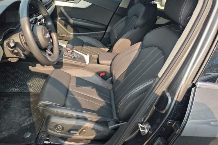 Used Audi A4L 2022 40 TFSI Fashion Dynamic Model
