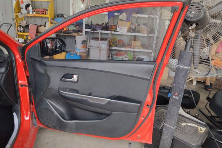 Used Kia K2 2015 Sedan 1.4L MT GLS
