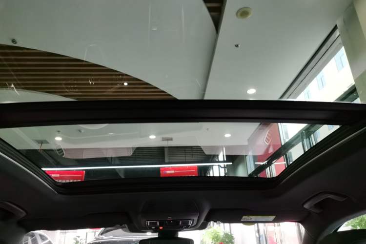 Used Volkswagen Passat 2025 Pro 380TSI Starry Dragon Luxury Edition
