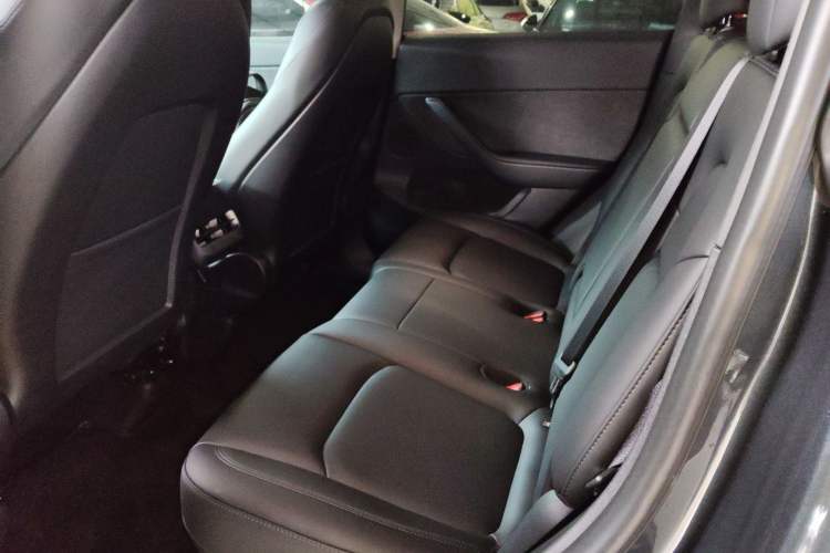 Used Tesla Model Y 2024 Rear-Wheel-Drive Version
