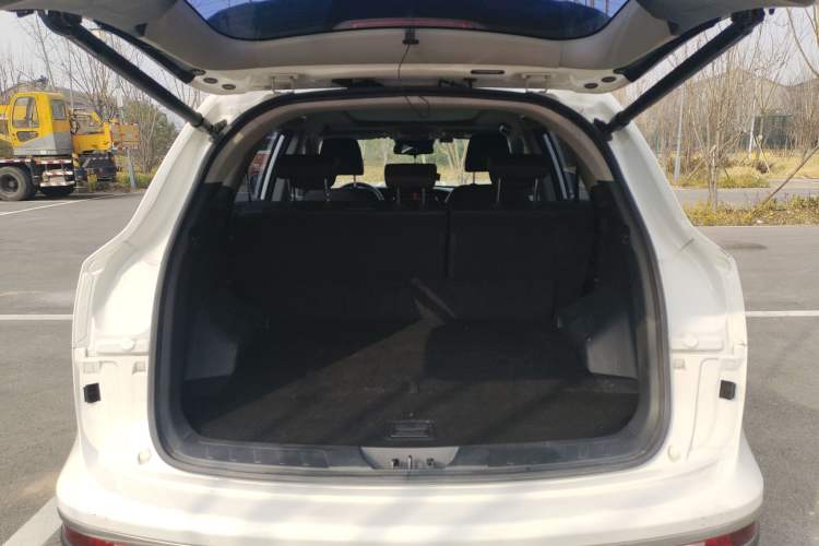 Used  Refine S7 2018 Super Edition 251T Automatic Supreme 5-Seater