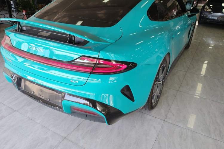 Used  SU7 2024 Rear-Drive Ultra-Long Range Advanced Pro-Level Intelligent Driving Version
