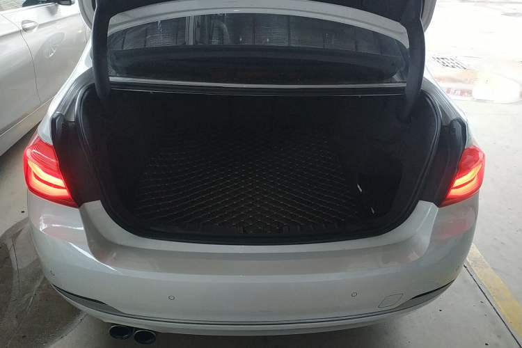 Used BMW 3 Series 2019 320Li xDrive Fashion Model
