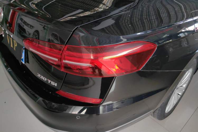 Used Volkswagen Passat 2020 330TSI Elite Edition China VI

