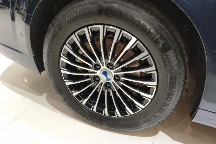 Used Denza D9 2022 DM-i 970 Four-Wheel Drive Flagship Model