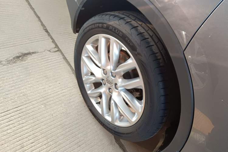 Used Buick Envision 2018 28T Four-Wheel Drive Luxury Model
