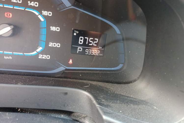 Used Roewe 360 2015 1.5L Automatic Luxury Edition
