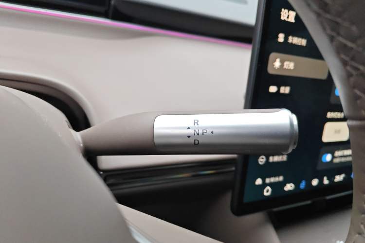 Used Hima Luxeed R7 2025 Range-Extended Version 251 km Max
