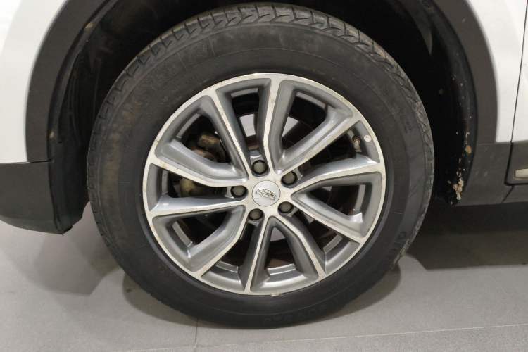 Used Geely Auto Emgrand X7 Sport 2018 1.8TD Automatic Two-Wheel Drive Zhiya Model
