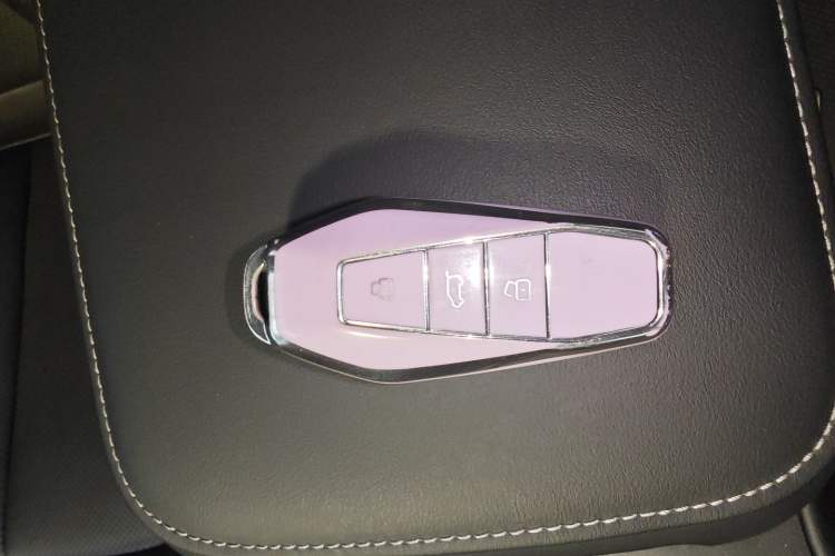 Used iCAR 03T 2024 501km Four-wheel Drive Long-range Enjoyment Version
