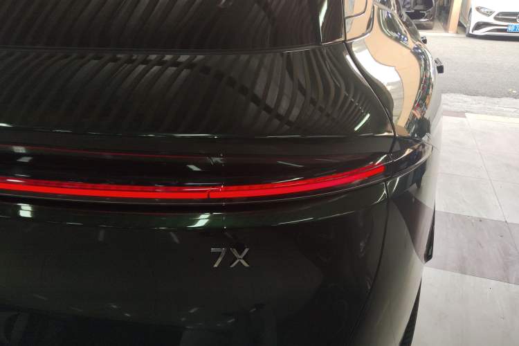 Used Zeekr 7X 2025 100kWh Long-Range All-Wheel Drive Intelligent Driving Version