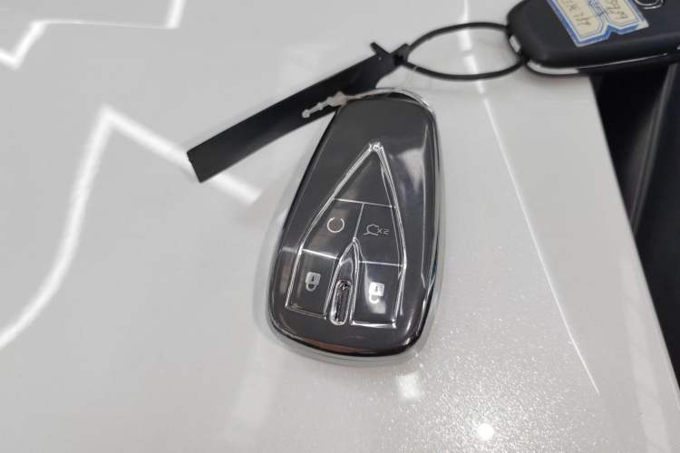 Used Changan CS75 PLUS 2023 3rd Generation 1.5T Automatic Prestige Model
