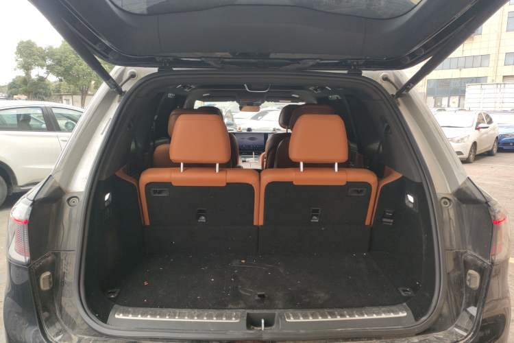 Used Hima AITO M9 2024 Range-Extended Ultra Version 42 kWh 6-Seater Model
