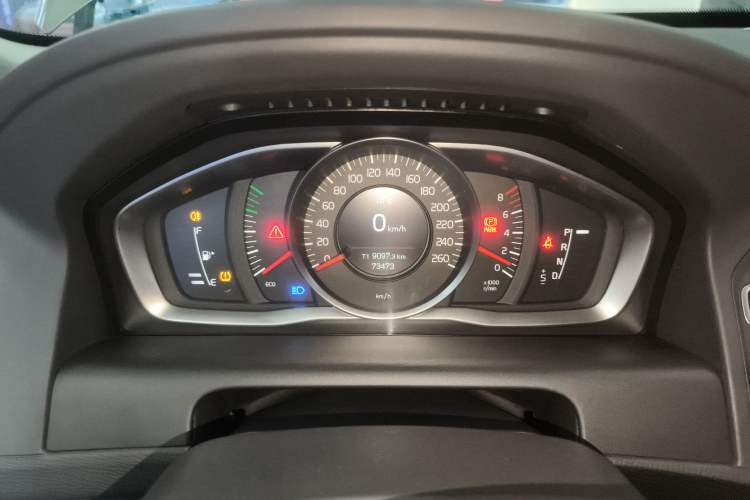 Used Volvo XC60 2017 T5 Smart Upgrade Edition
