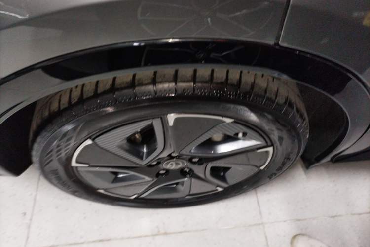 Used Toyota bZ3 2023 616 km Long-Range PRO