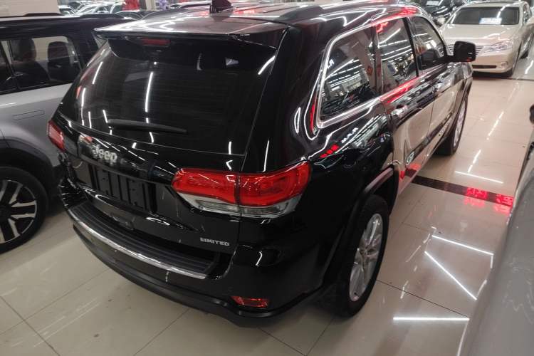 Used  Grand Cherokee 2017 3.0L Comfort Navigation Edition
