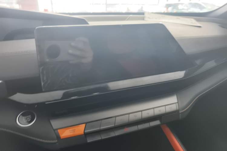 Used Changan UNI-V 2022 1.5T Prestige Version
