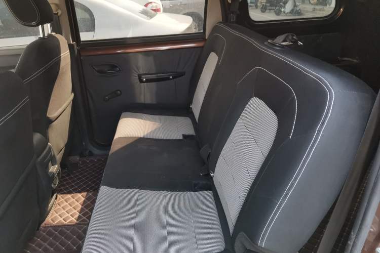 Used Wuling Hongguang 2021 1.5L S Base Version LAR
