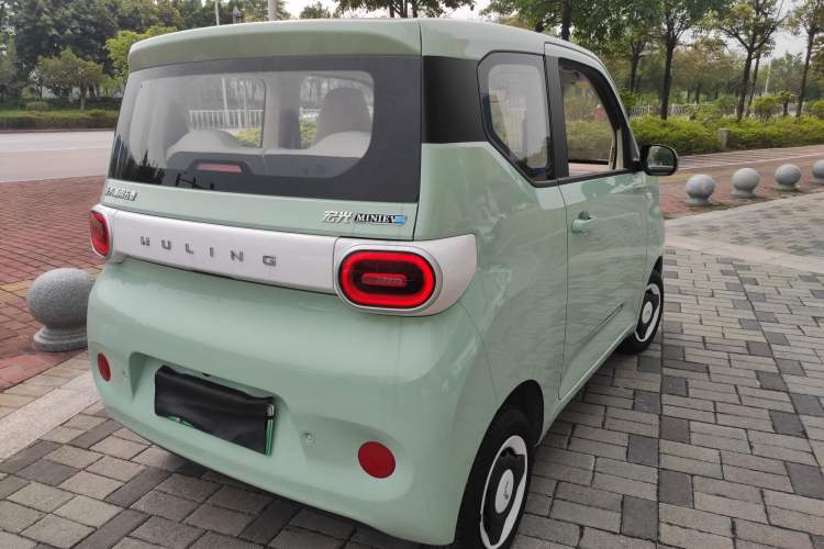 Used Wuling Hongguang MINIEV 2024 3rd Generation 215km Youth Edition
