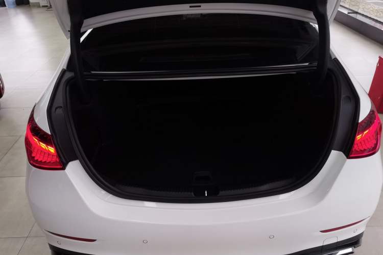 Used Mercedes-Benz C-Class 2023 Restyled C 260 L Night Edition Sports Version
