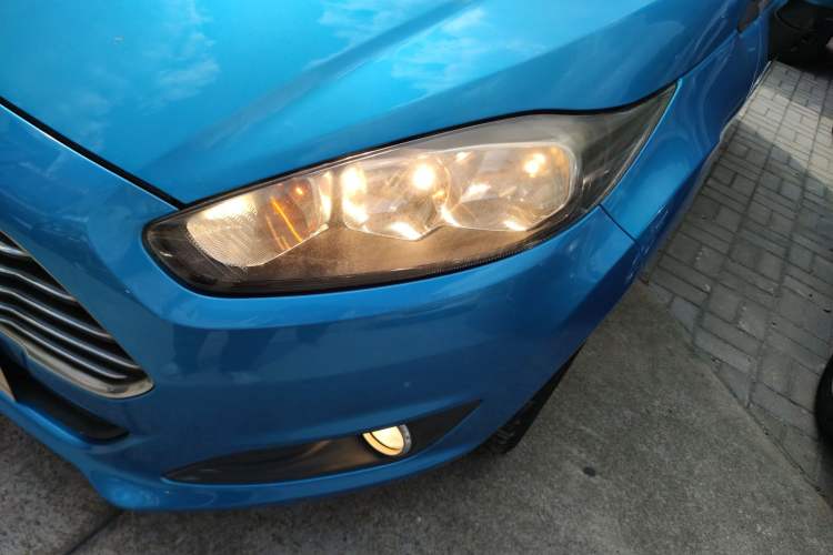 Used Ford Fiesta 2013 Hatchback 1.5L Automatic Fashion Edition