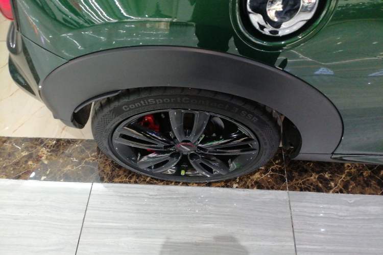 Used MINI MINI 2016 2.0T COOPER S Performance-oriented
