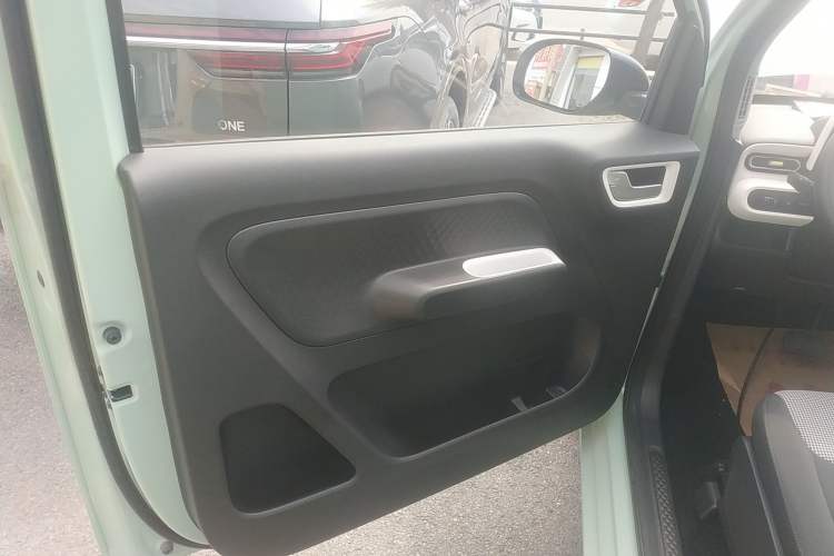 Used Wuling Hongguang MINIEV 2024 3rd Generation 215km Advanced Version
