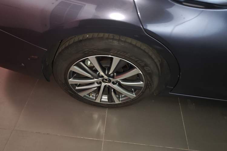 Used Lexus ES 2020 200 Excellence Edition
