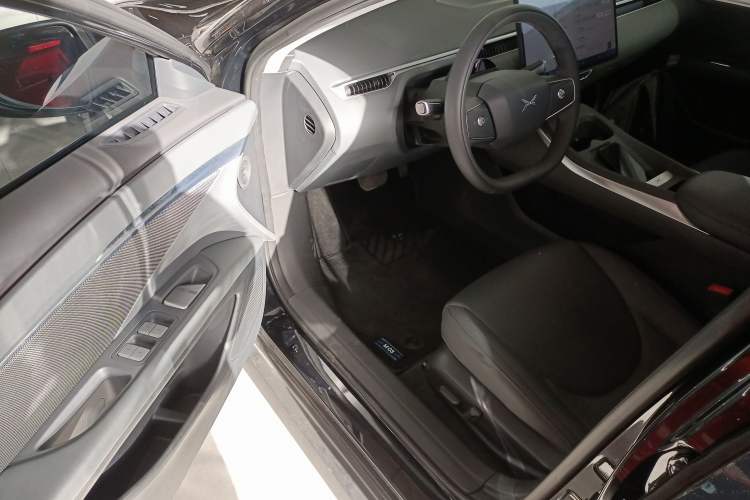 Used XPeng MONA M03 2024 620 with Ultra-Long Range