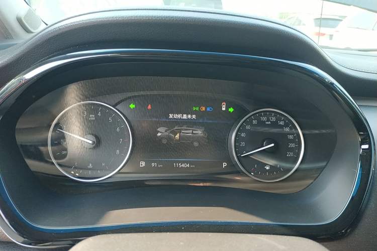 Used Buick GL8 2022 Land Cruiser Executive Class 652T Comfort Model
