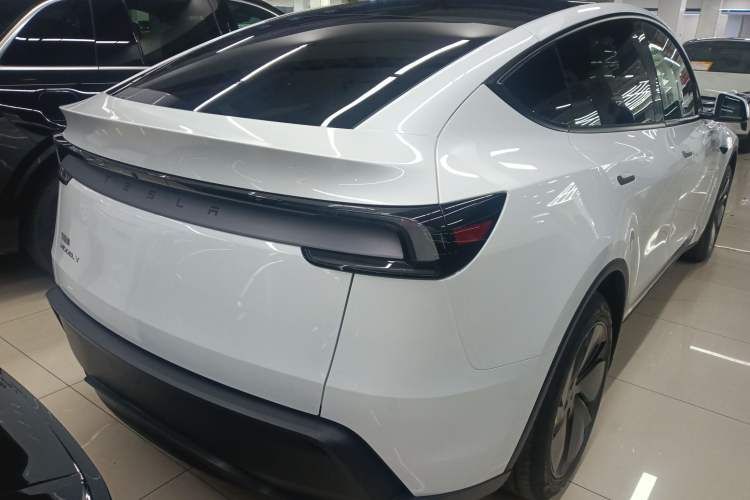 Used Tesla Model Y 2026 Rear-Drive Model