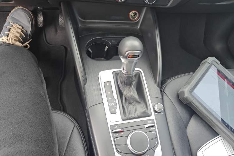 Used Audi A3 2016 Limousine 35 TFSI Prestige Edition