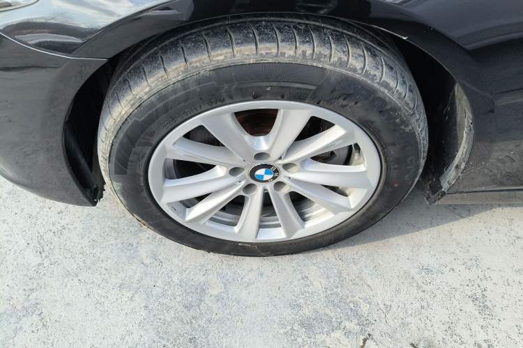 Used BMW 5 Series 2017 520Li Elegant Edition
