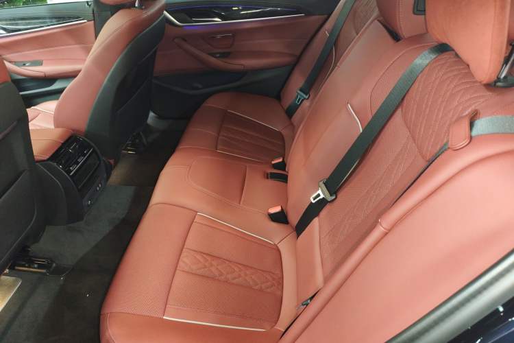 Used BMW 5 Series 2022 Second Facelift 525Li M Sport Package
