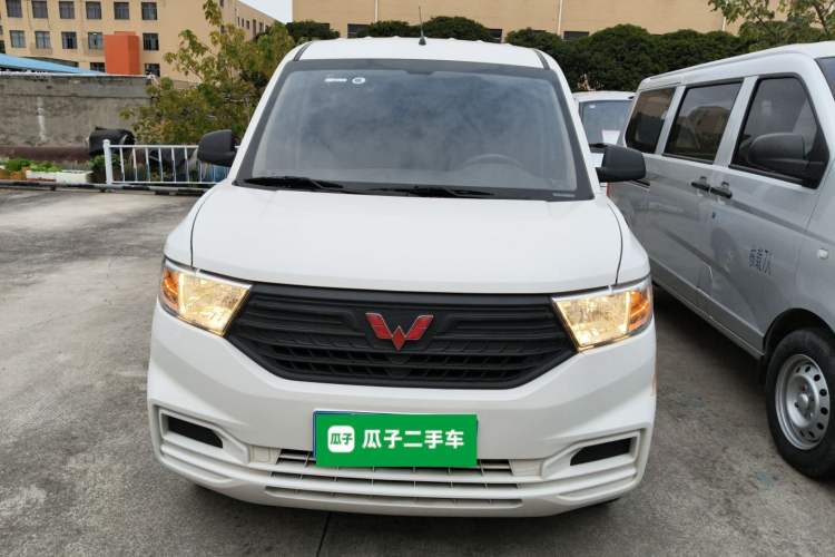 Used Wuling Hongguang V 2022 1.5L Jingqu Version Hydraulic Power Steering LAR
