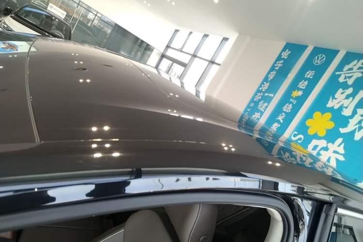 Used Volkswagen Viloran 2024 380TSI Premium Edition
