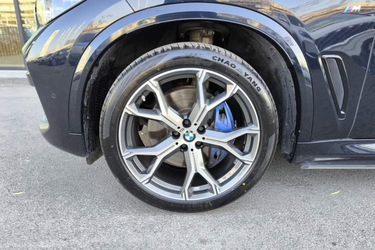 Used BMW X5 2021 xDrive40i Luxury Model with M Sport Package
