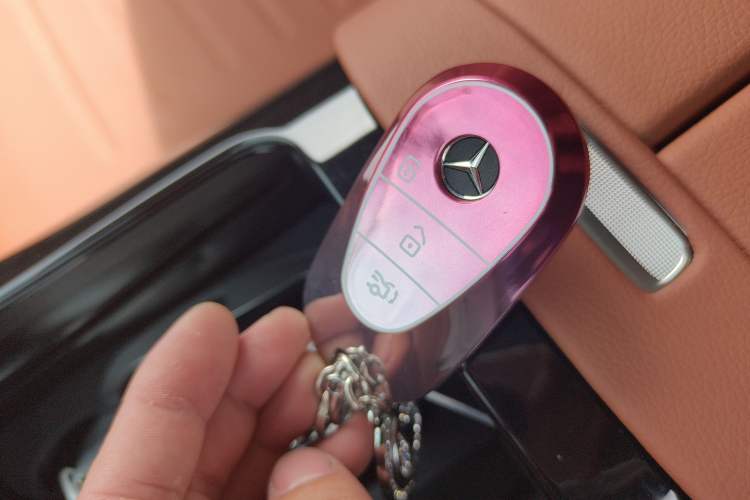 Used Mercedes-Benz GLC 2024 Refreshed GLC 300 L 4MATIC Dynamic Version 5 Seats
