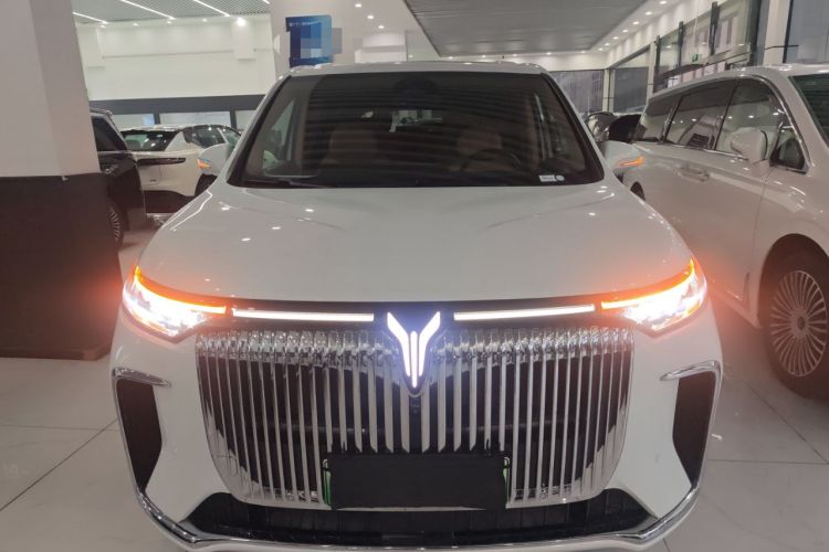 Used VOYAH Dream 2025 PHEV Four-Wheel Drive Prestige Kunpeng Edition