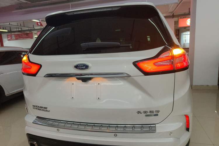 Used Ford Edge 2020 EcoBoost 245 Two-Wheel Drive Titanium 7-Seater
