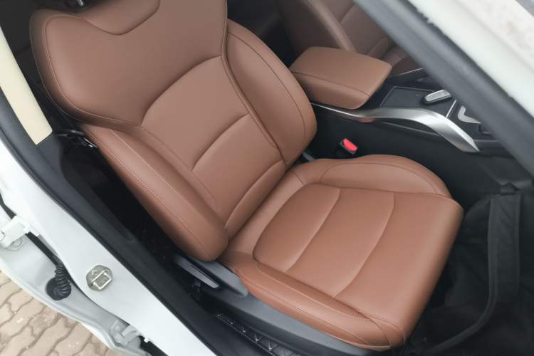 Used Geely Auto Emgrand X7 Sport 2021 1.8TD DCT Two-Wheel Drive Asian Games Edition