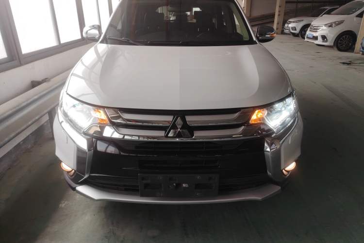 Used Mitsubishi Outlander 2016 2.4L 4x4 Elite Edition 5 Seats